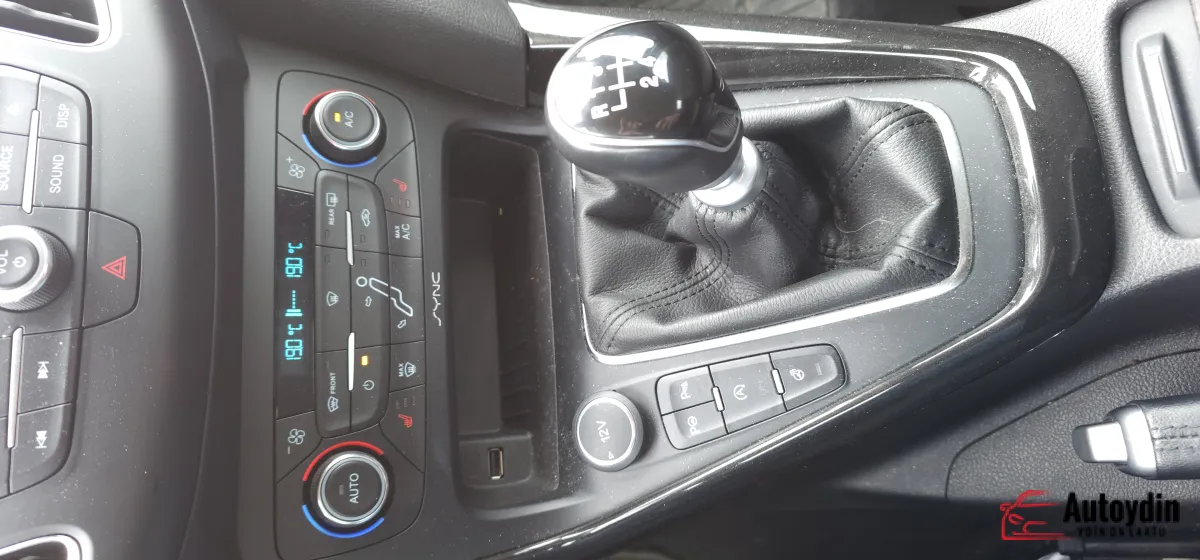 Highlights 2015 Ford  Focus Titanium for sale in Vaasa